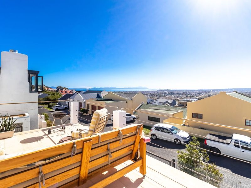 House For Sale in Mansfield - Photo 6