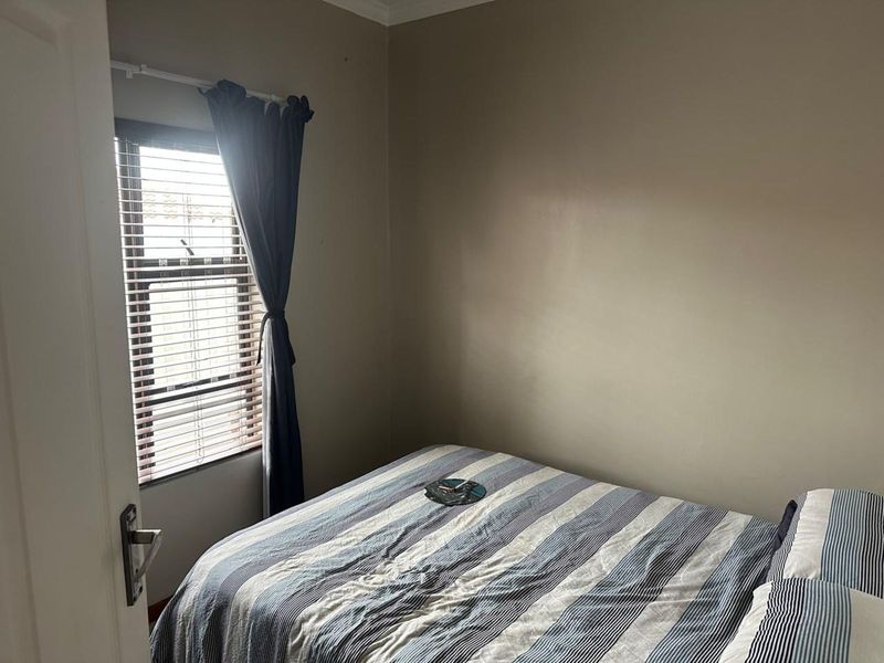 Townhouse For Sale in Terra Nova - Photo 7