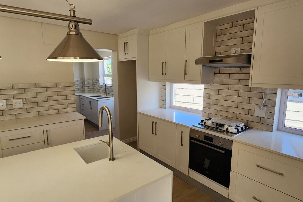 House For Sale in Mount Royal Golf Estate - Photo 5