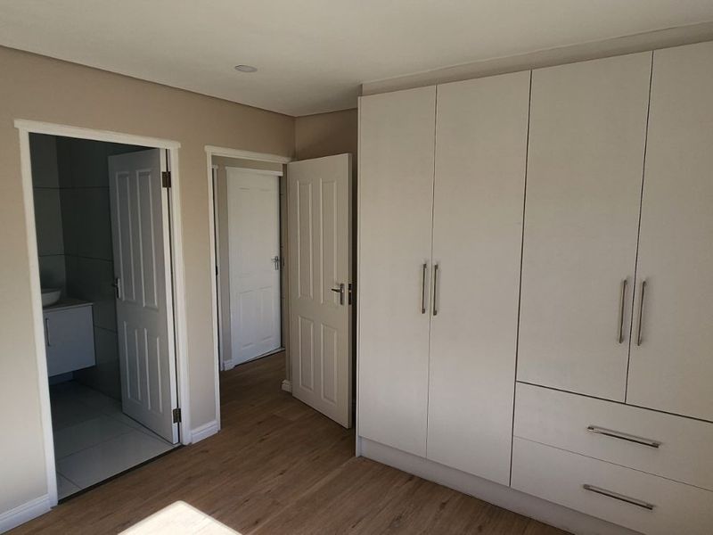 House For Sale in Mount Royal Golf Estate - Photo 7