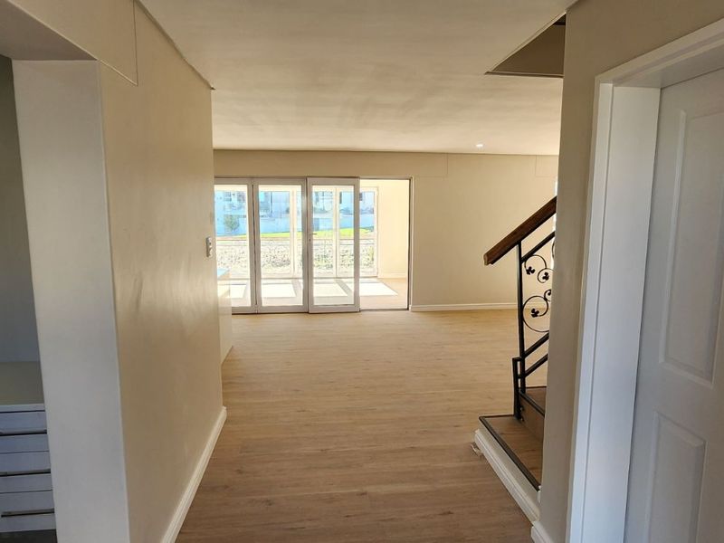 House For Sale in Mount Royal Golf Estate - Photo 4