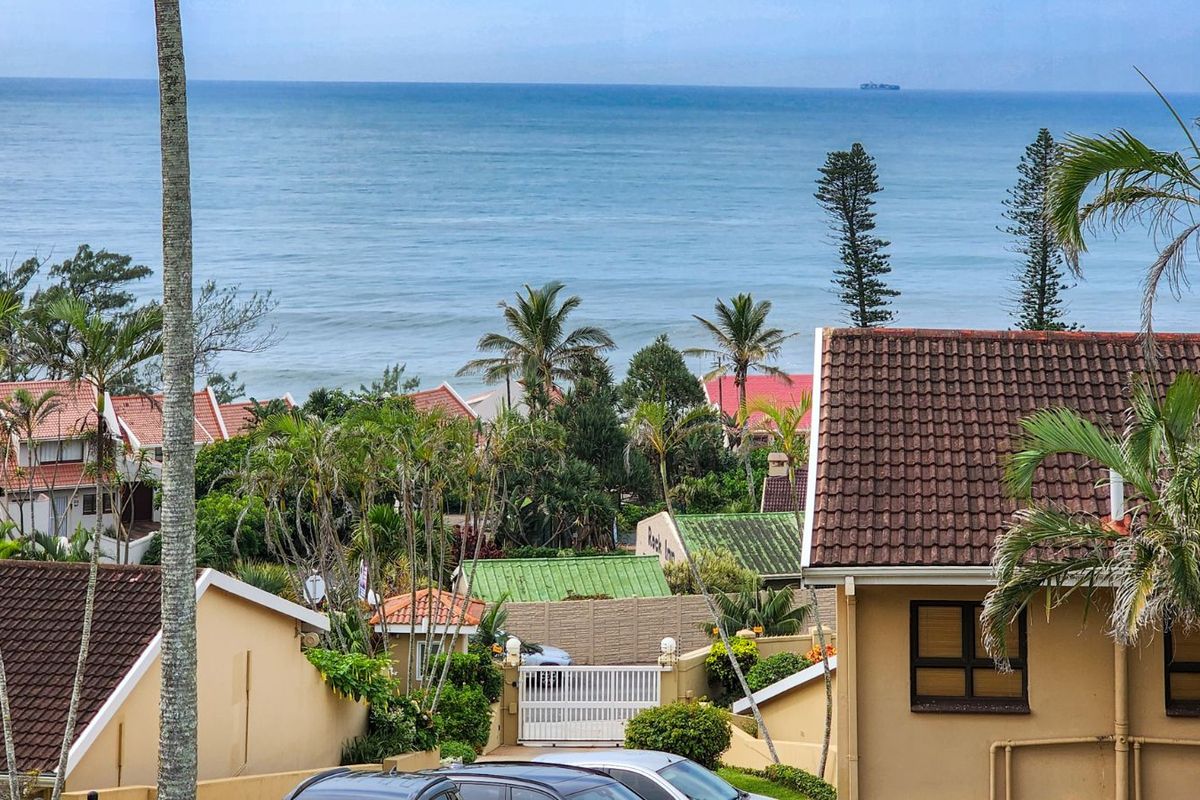 Townhouse For Sale in Shakas Rock - Photo 2