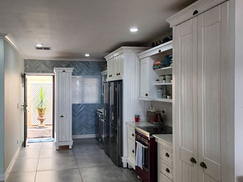 Townhouse For Sale in Shakas Rock - Photo 7