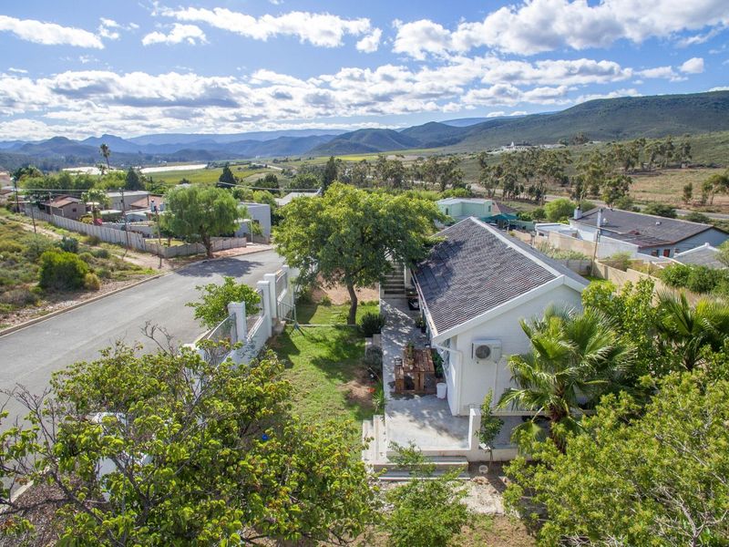 House For Sale in Montagu Central - Photo 2