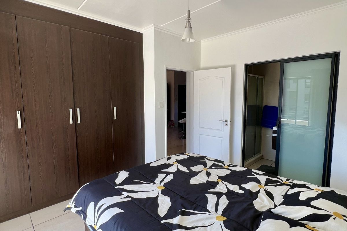 Apartment For Sale in Fourways - Photo 2