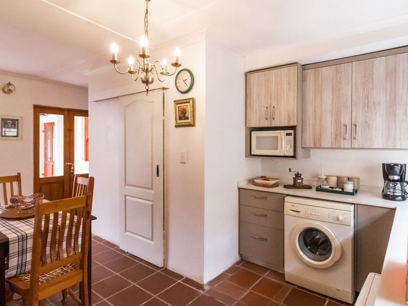 House For Sale in Montagu Central - Photo 9