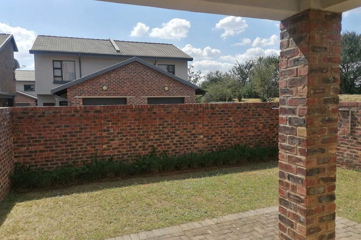 Apartment For Sale in Doornpoort - Photo 5