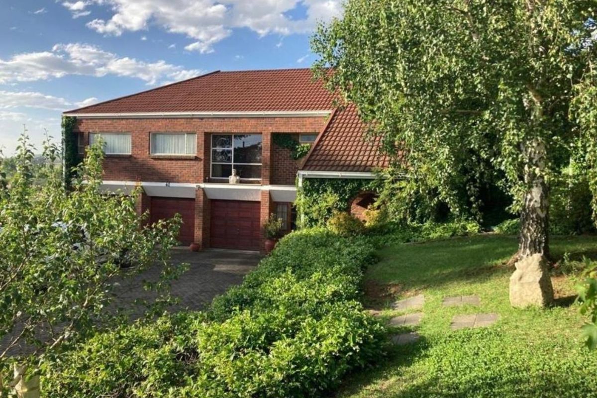 House For Sale in Volksrust Central - Photo 3