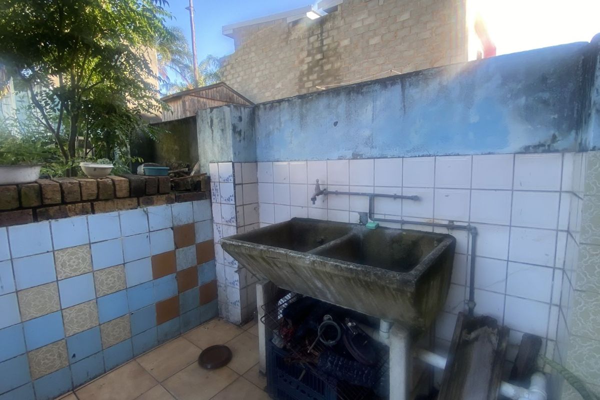 House For Sale in Greenbury - Photo 3