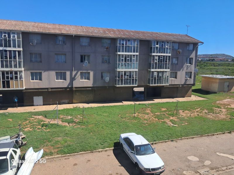 Apartment For Sale in Algoa Park - Photo 4