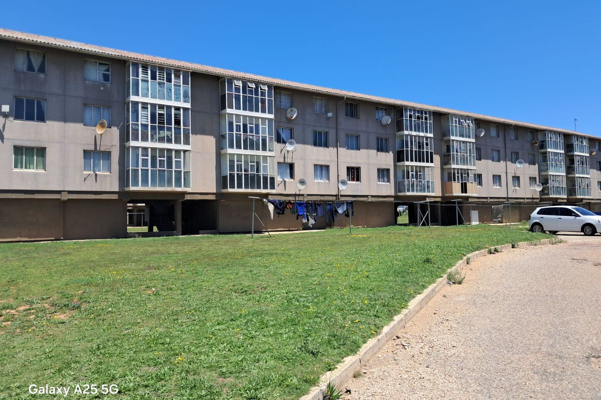 Apartment For Sale in Algoa Park - Photo 5