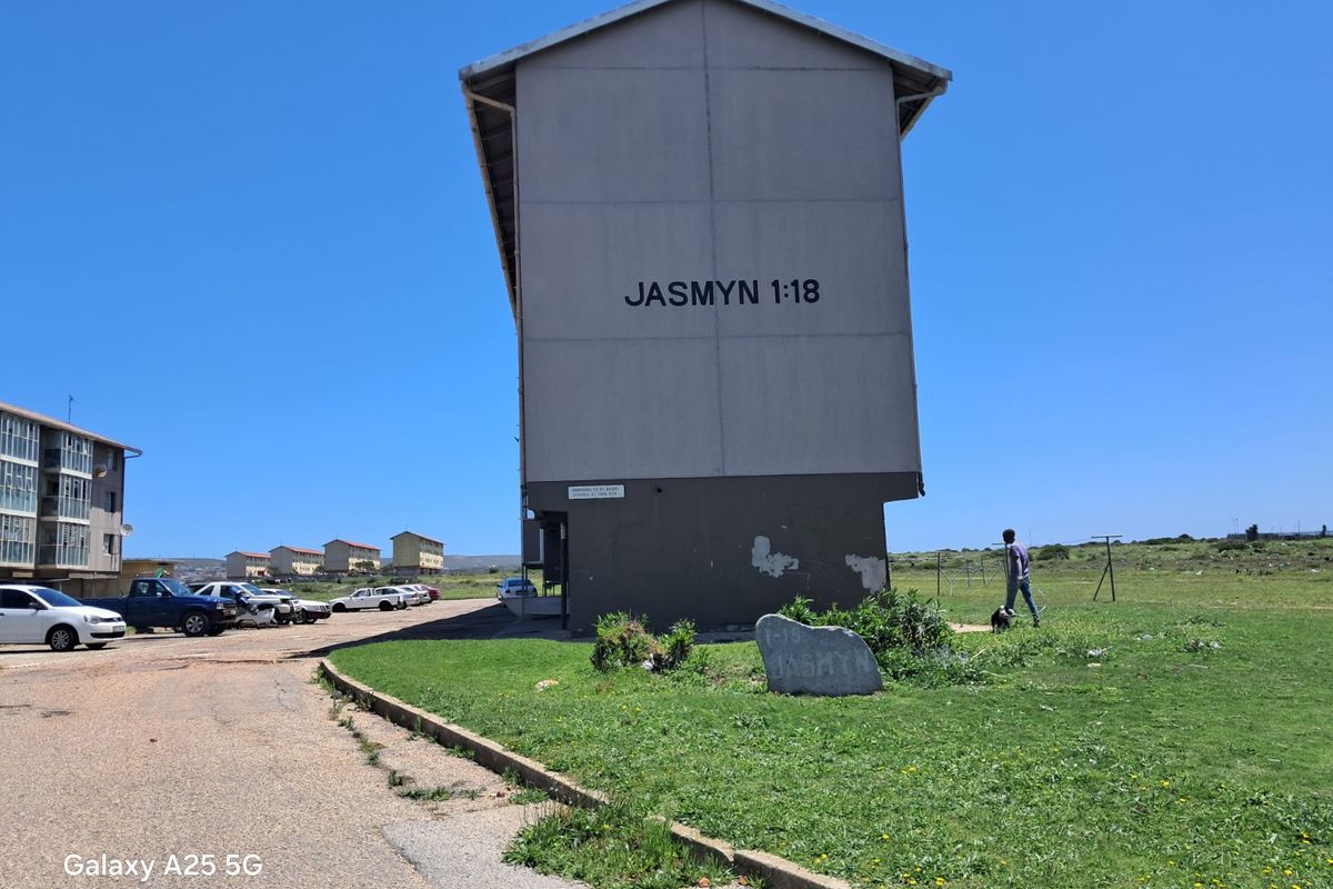 Apartment For Sale in Algoa Park - Photo 2