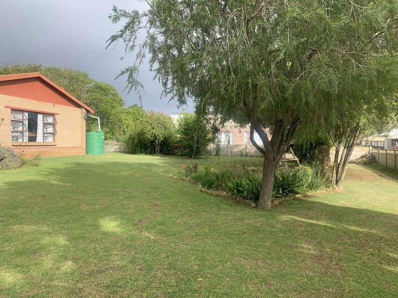 House For Sale in Albertinia Central - Photo 4