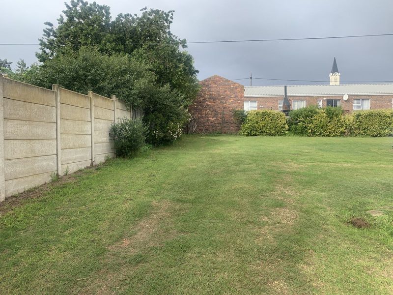 House For Sale in Albertinia Central - Photo 5