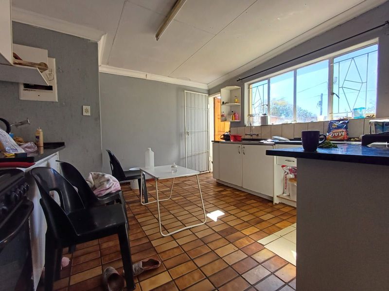 House For Sale in Randlespark - Photo 6