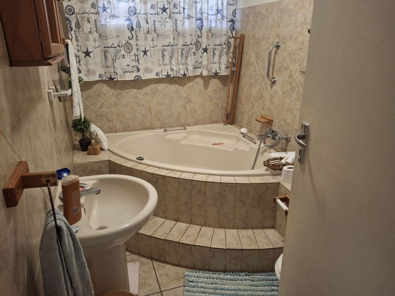 House For Sale in Dorandia - Photo 10