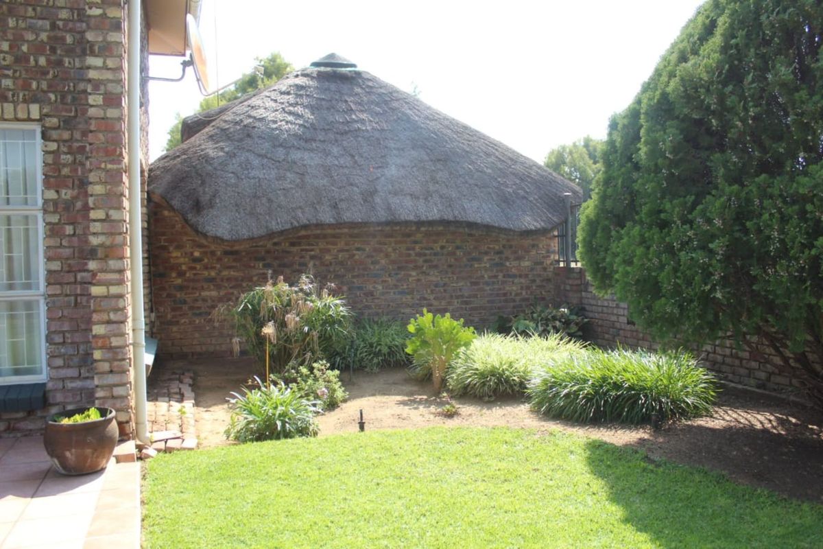 House For Sale in Christiana Central - Photo 2