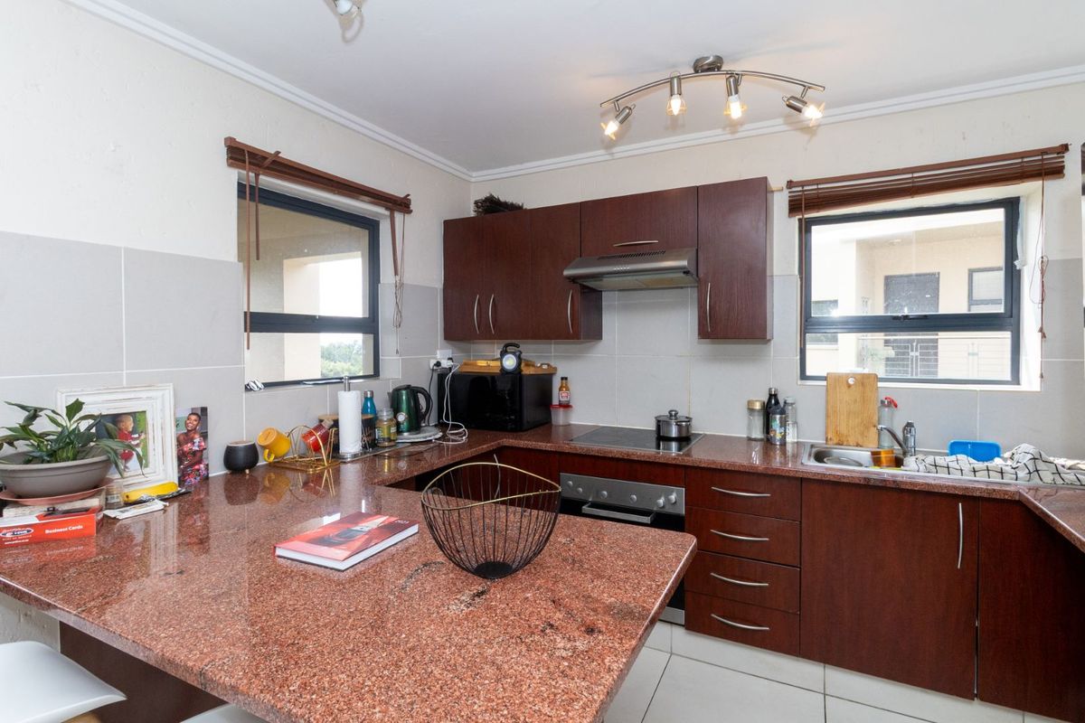 Apartment For Sale in Jackal Creek Golf Estate - Photo 4