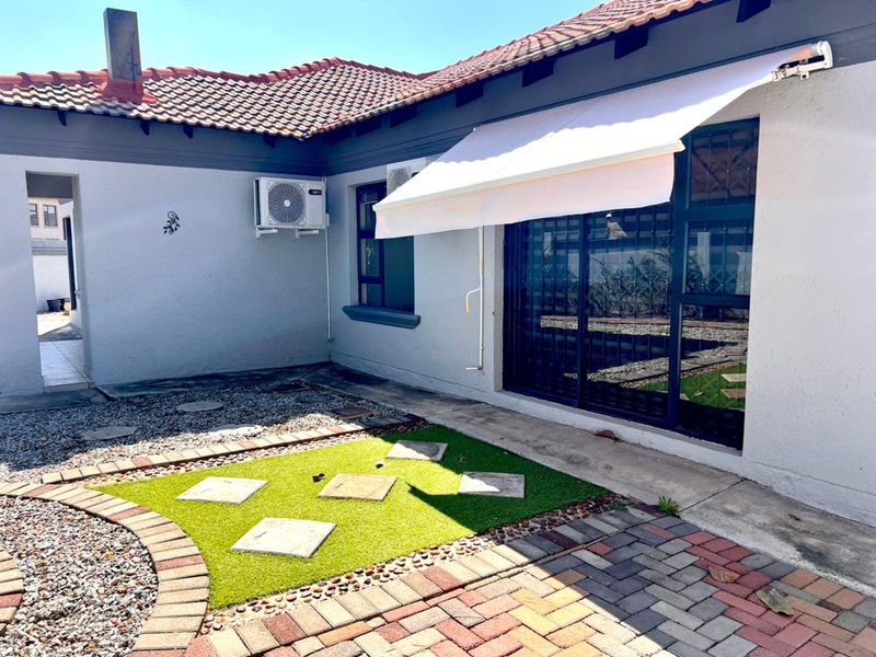 House For Sale in Woodhill Estate - Photo 8