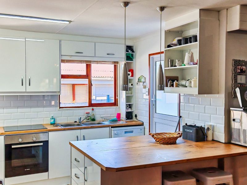 House For Sale in Hartenbos Central - Photo 10