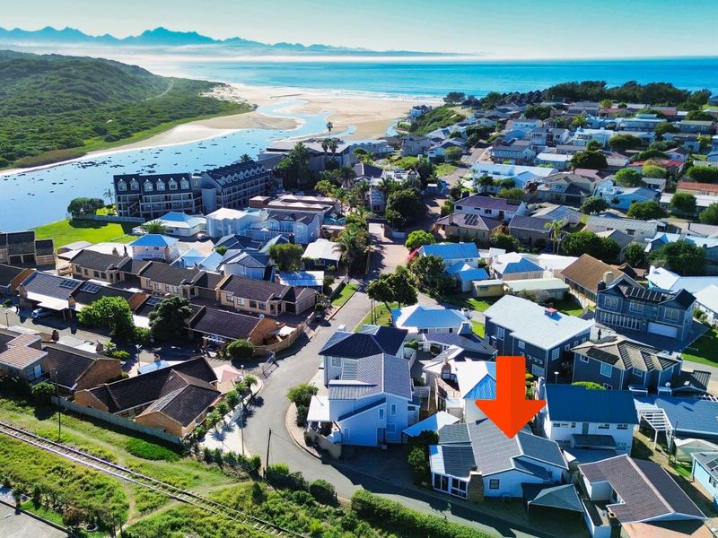 House For Sale in Hartenbos Central - Photo 1