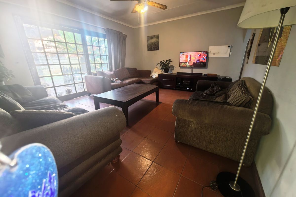 House For Sale in Rooihuiskraal North - Photo 4