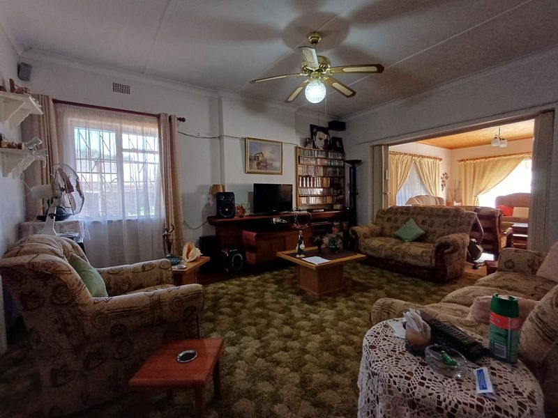 House For Sale in Orkney Central - Photo 4