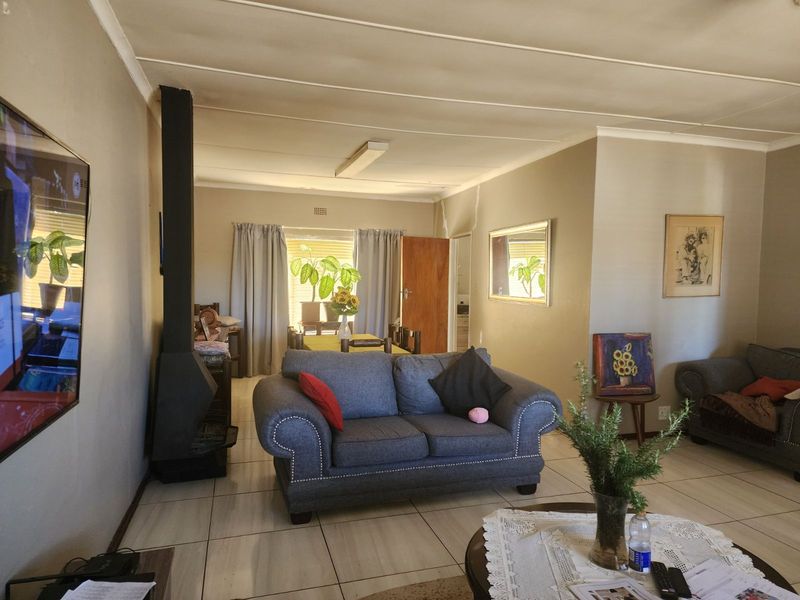 House For Sale in Ashton Central - Photo 5