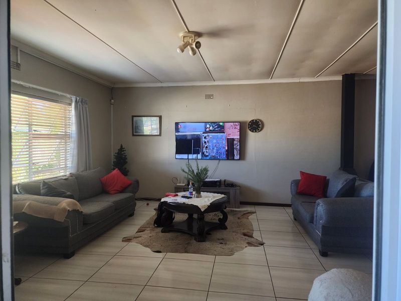 House For Sale in Ashton Central - Photo 4