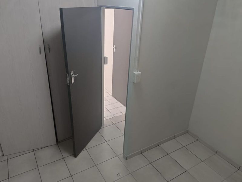 Apartment For Sale in Sunnyside - Photo 5