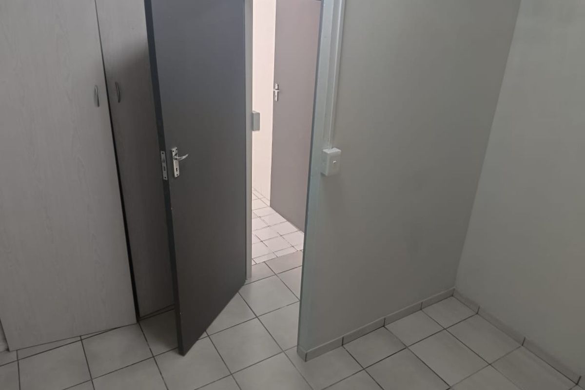 Apartment For Sale in Sunnyside - Photo 5