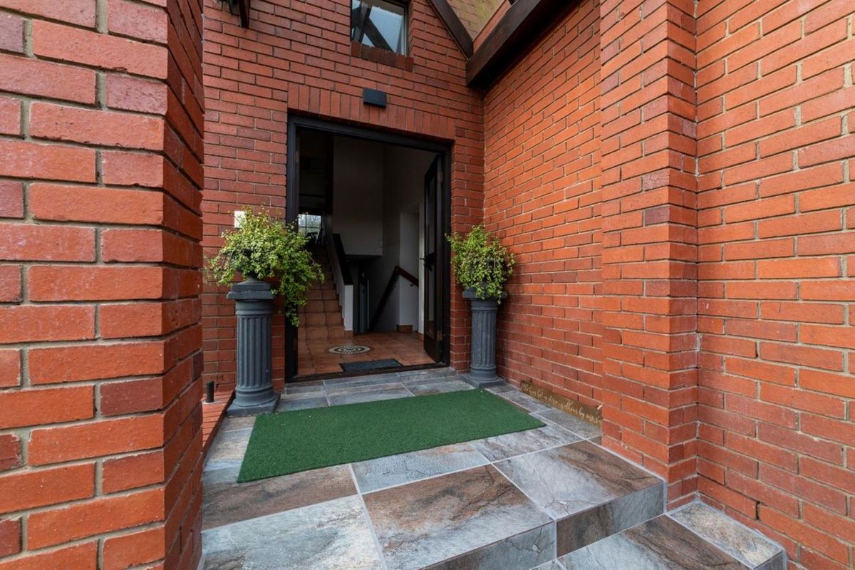 House For Sale in Herolds Bay - Photo 2