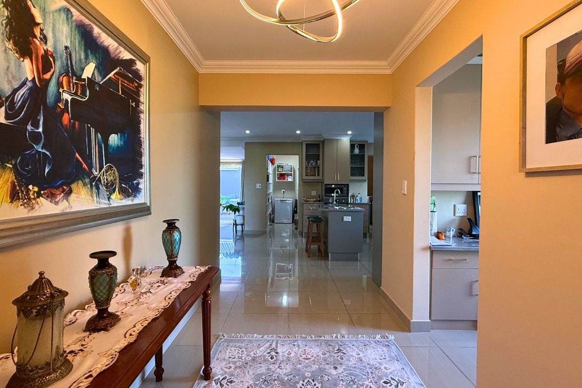 House For Sale in Pearly Beach - Photo 4