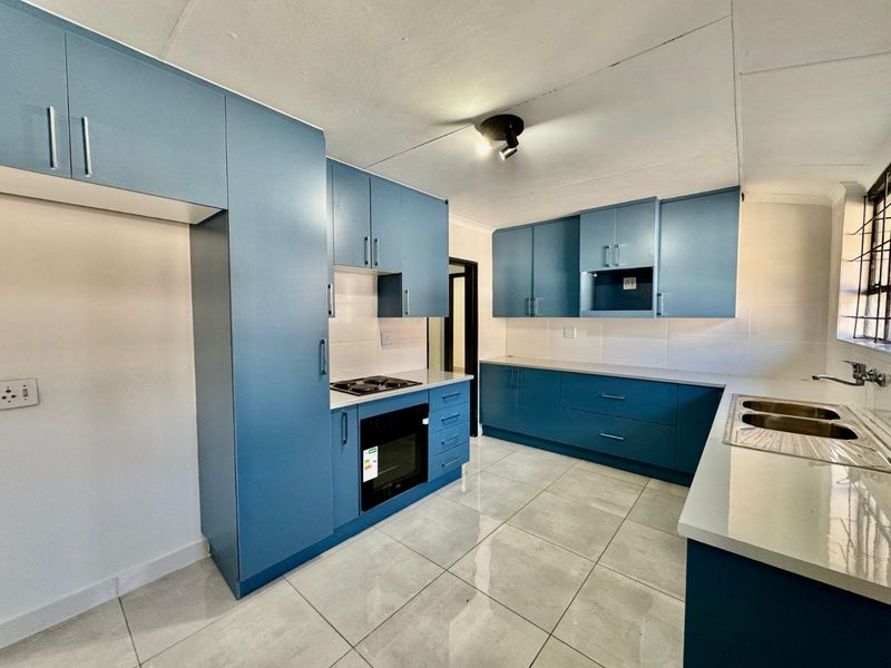 House For Sale in Secunda Central - Photo 2