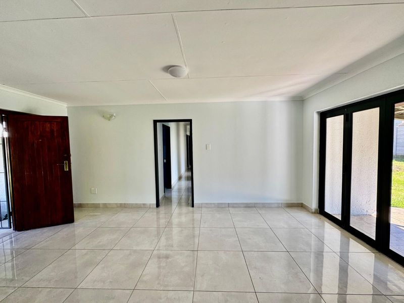 House For Sale in Secunda Central - Photo 5