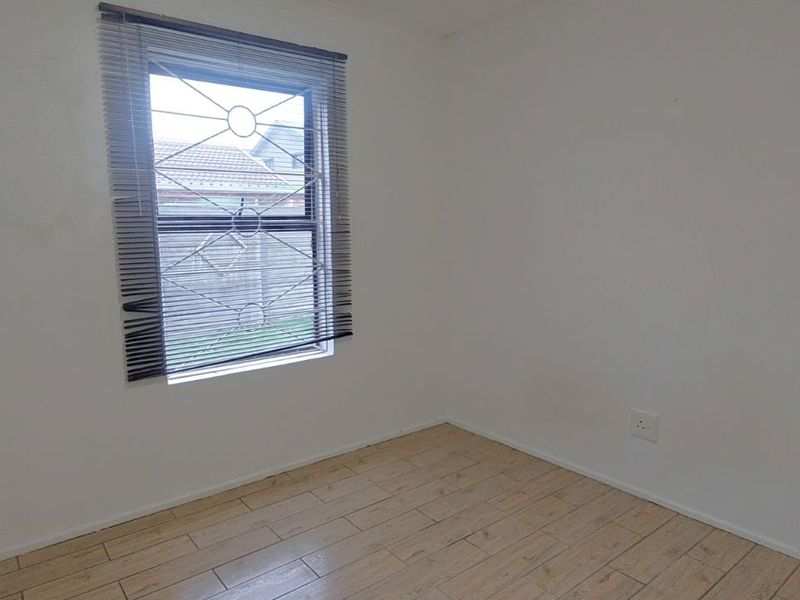 House For Sale in Sea Breeze - Photo 10