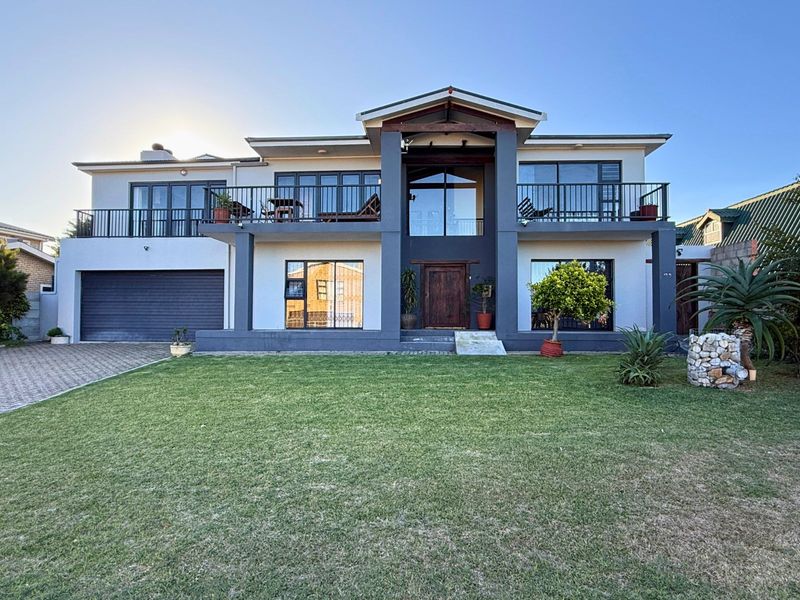 House For Sale in Franskraal - Photo 2