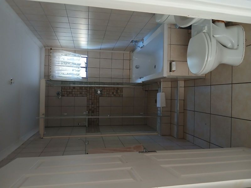 House For Sale in Pretoria North - Photo 8