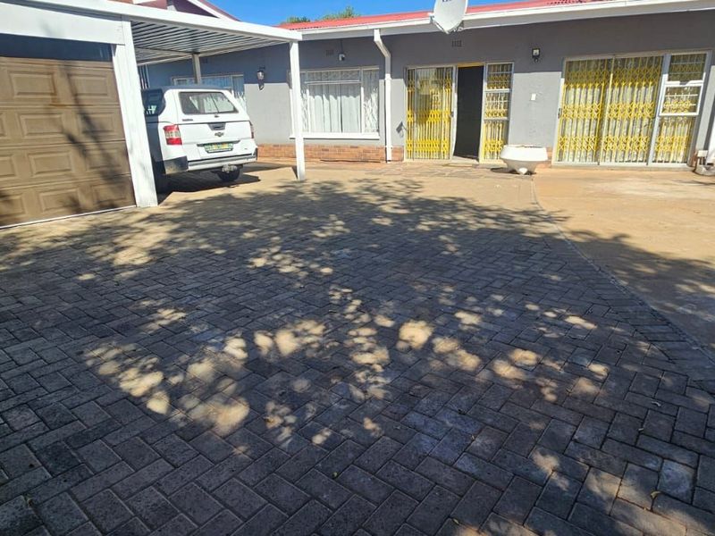 House For Sale in Hadison Park - Photo 9