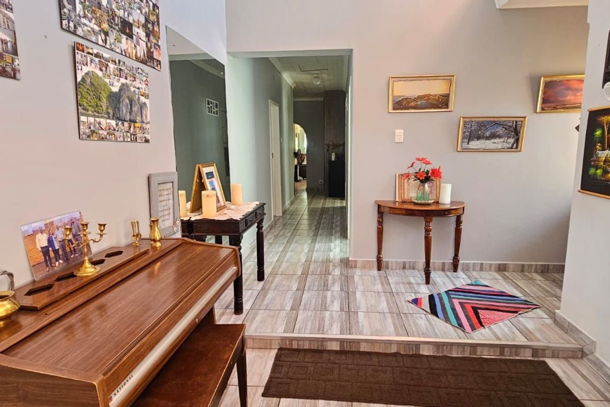 House For Sale in Hadison Park - Photo 5