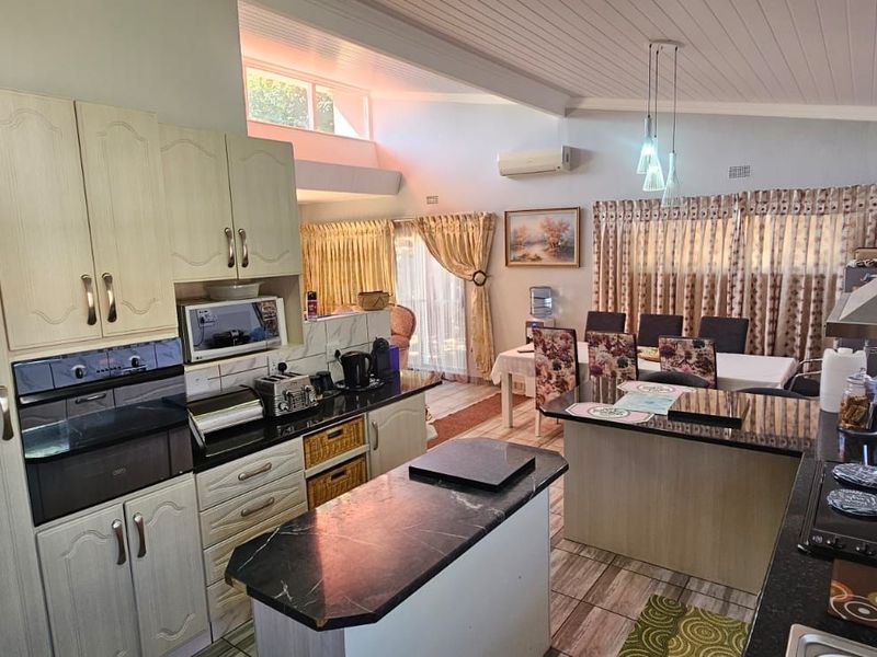 House For Sale in Hadison Park - Photo 2