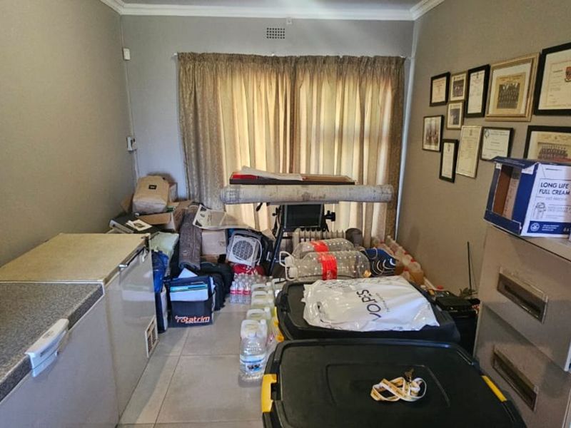 House For Sale in El Toro Park - Photo 3