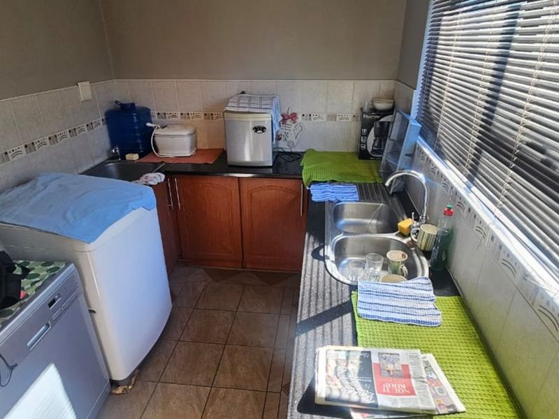 House For Sale in El Toro Park - Photo 8