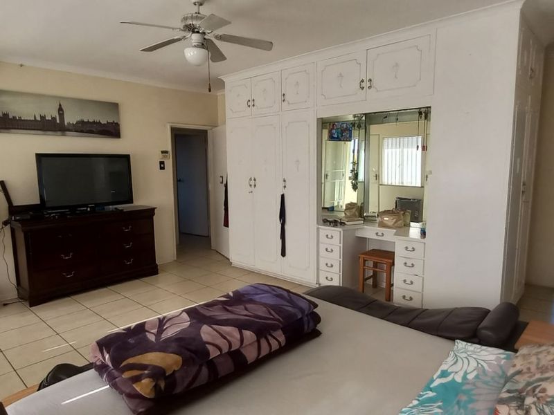 House For Sale in Bluewater Bay - Photo 10