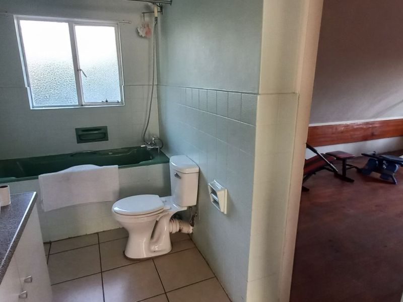 House For Sale in Bluewater Bay - Photo 9