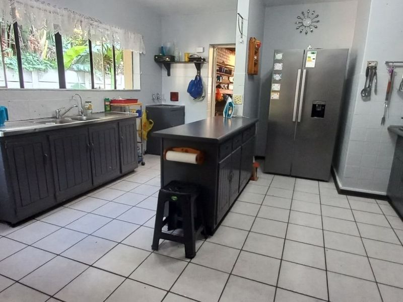 House For Sale in Bluewater Bay - Photo 5