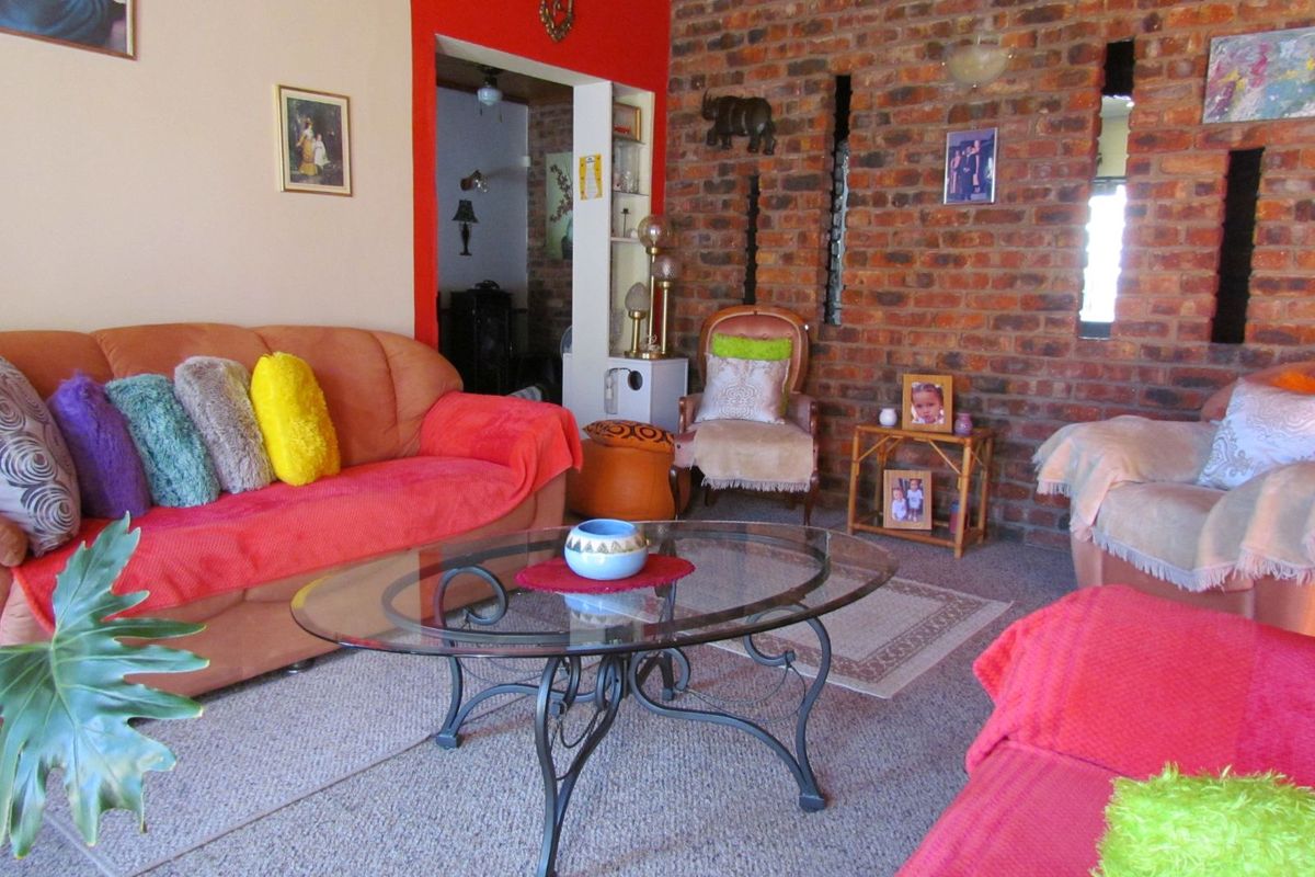 House For Sale in Aspen Heights - Photo 3