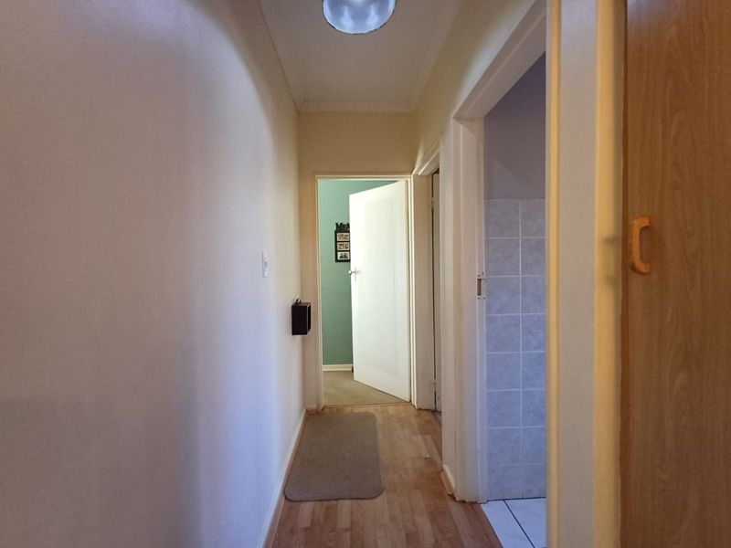 Townhouse For Sale in Flamwood - Photo 8