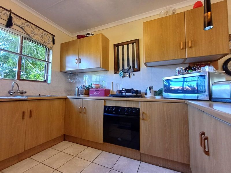 Townhouse For Sale in Flamwood - Photo 6