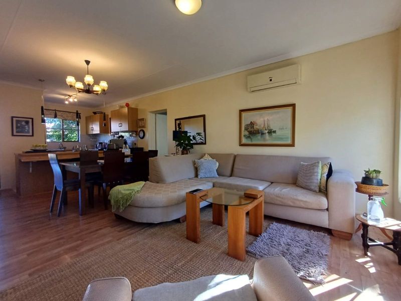 Townhouse For Sale in Flamwood - Photo 4